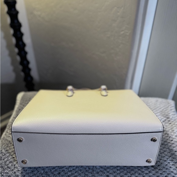 Coach Maggie Tote Bag - Picture 6 of 13